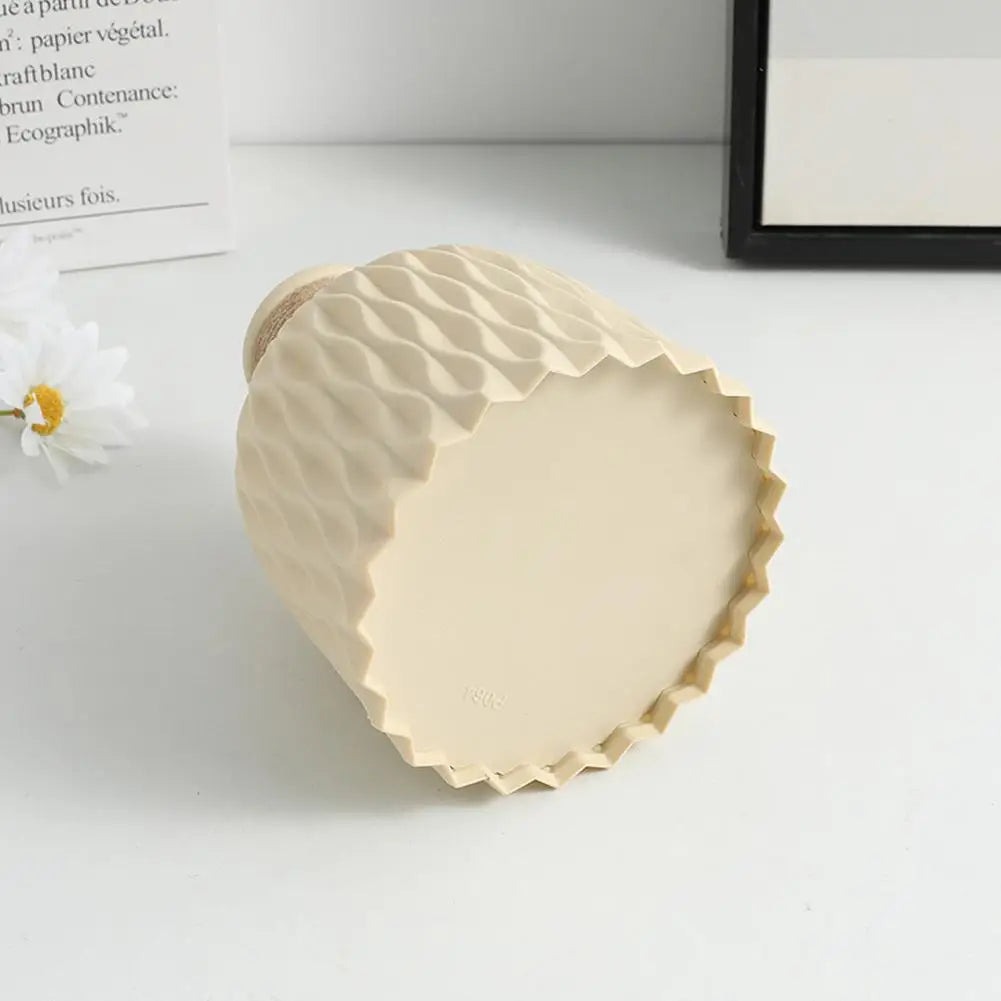The Coastal Knot Vase