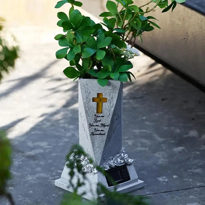 The Remembrance Vase