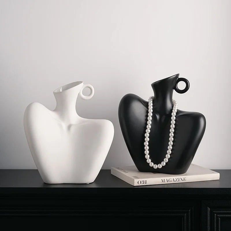 Corpus Vase