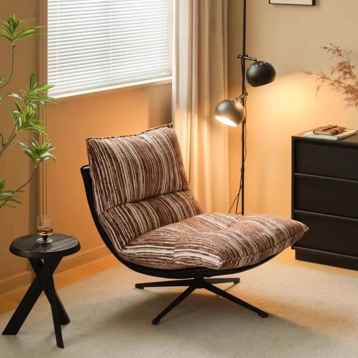 Capri Lounge Chair